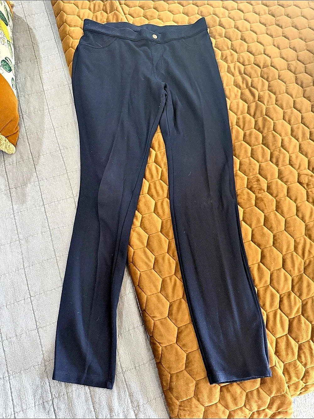 HUE straight Leg Pants in Blue Size Large
